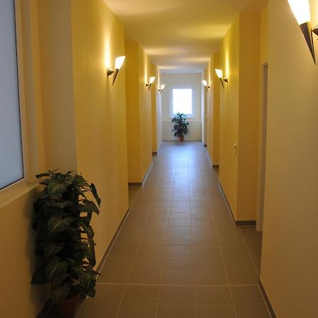 Hotel Pension Schwerin-Haus Schreiber 슈베린 외부 사진