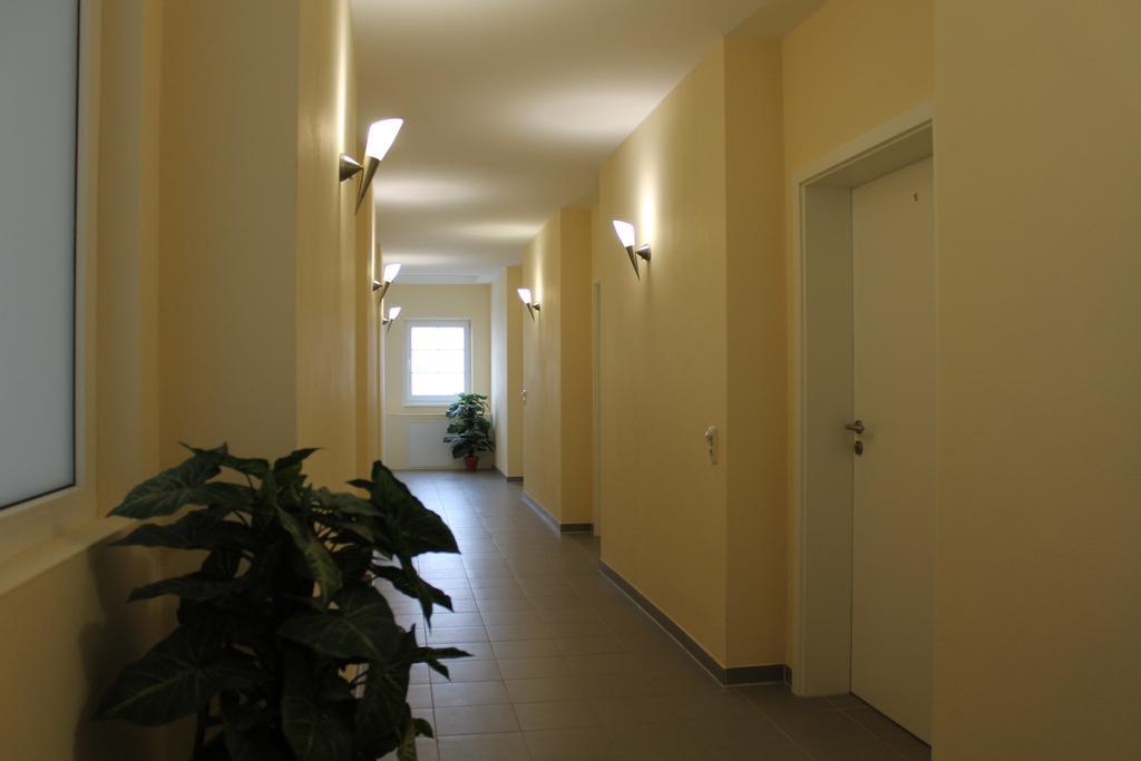Hotel Pension Schwerin-Haus Schreiber 슈베린 외부 사진
